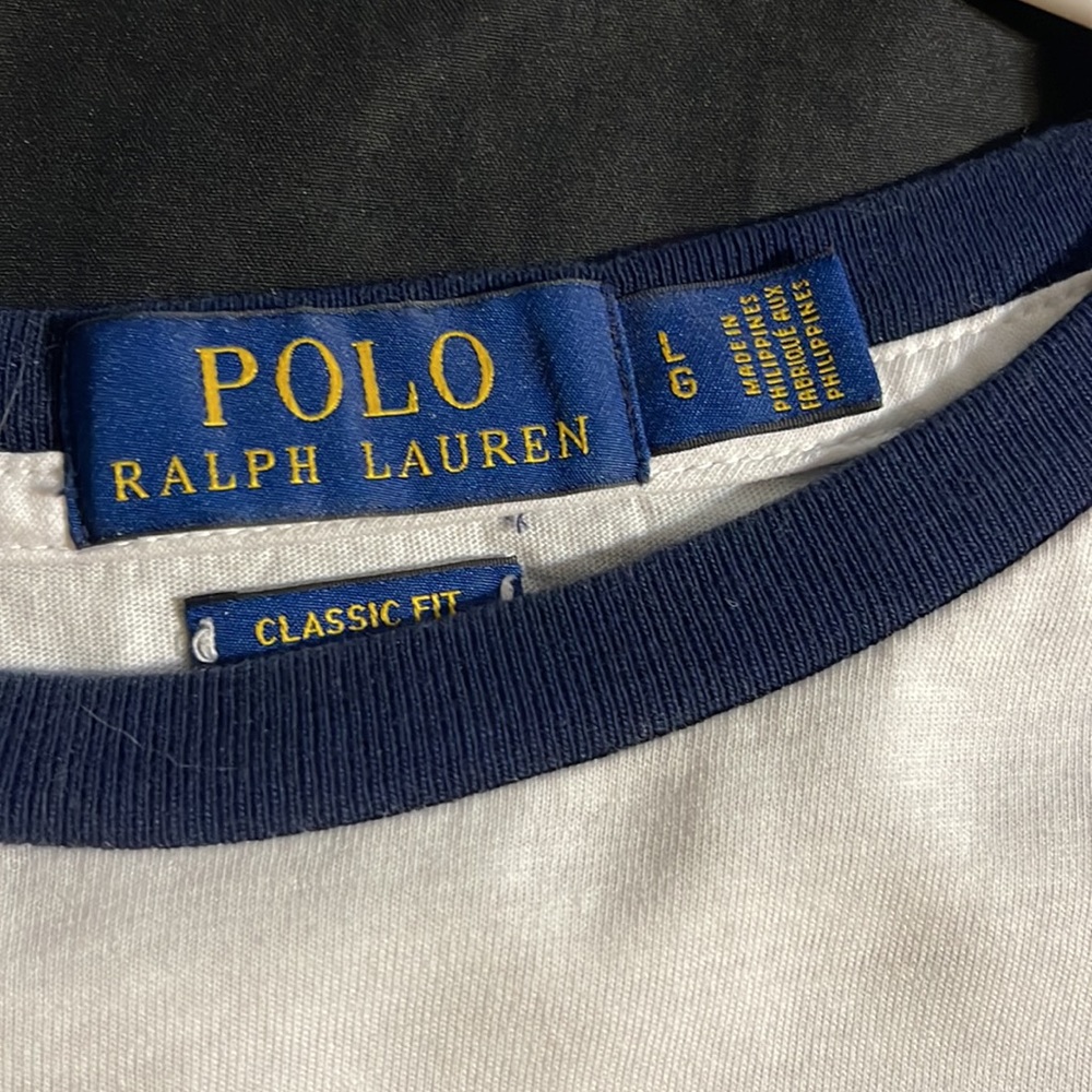 Getting rid of clothes don’t want it anymore - Picture 3 of 3